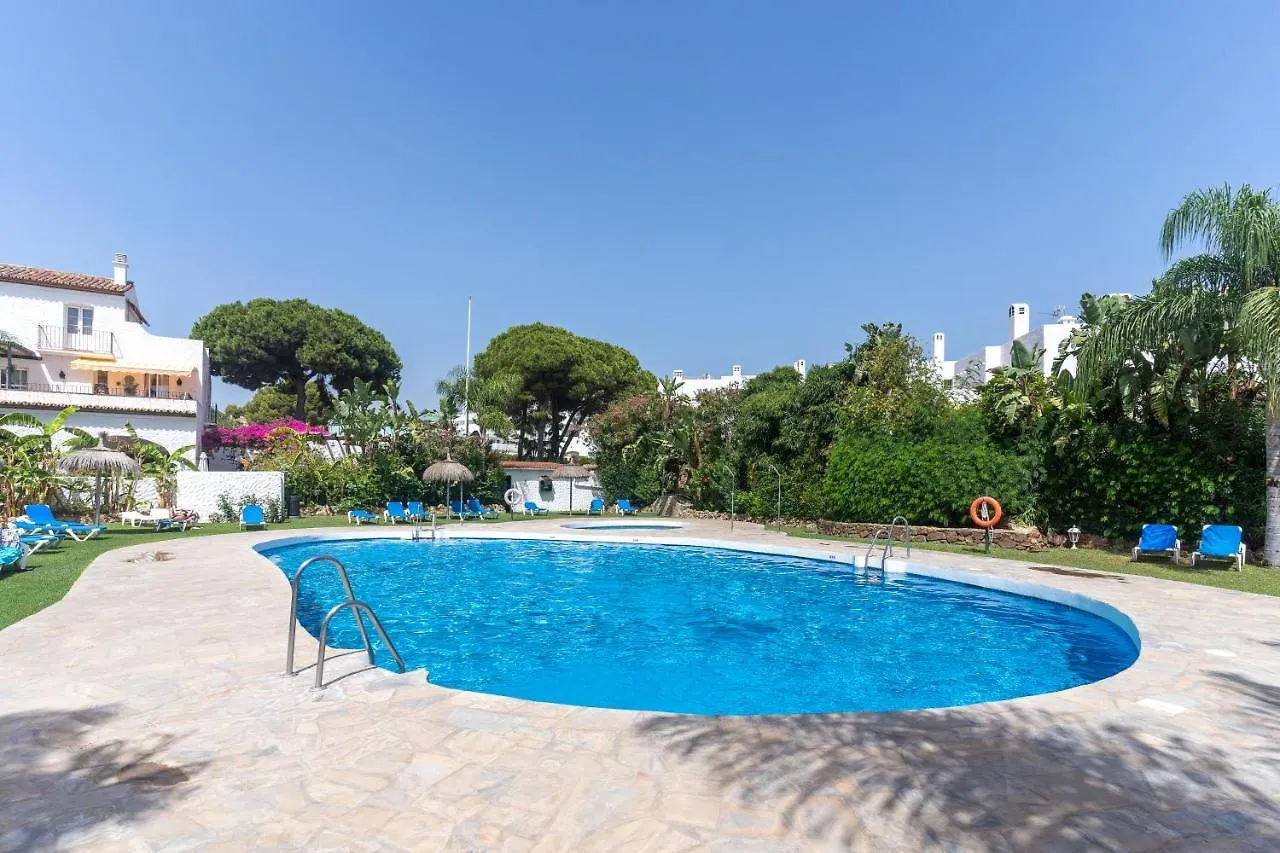 19A Claire Apartment Estepona